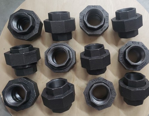 12 QTY Anvil  8700163101 (1.25 in.) Malleable Iron Pipe Fitting Black Union