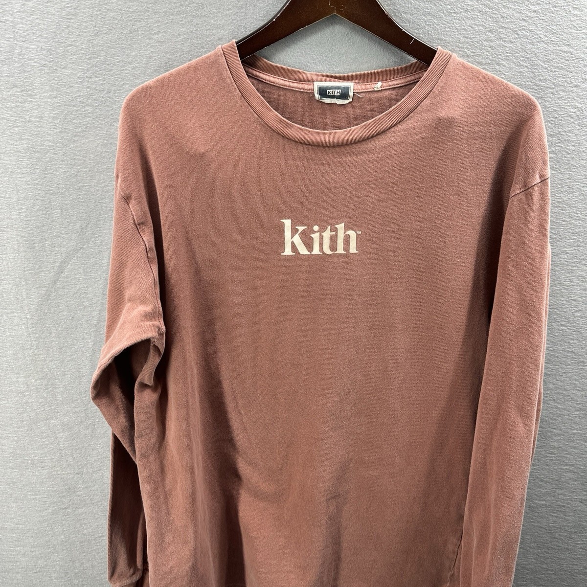 新品　淡いピンク色がKITHらしい秋冬ロンT　KITH JFK L/S Tee 新品淡いピンク色がKITHらしい秋冬ロンTKITH JFK L/S Tee