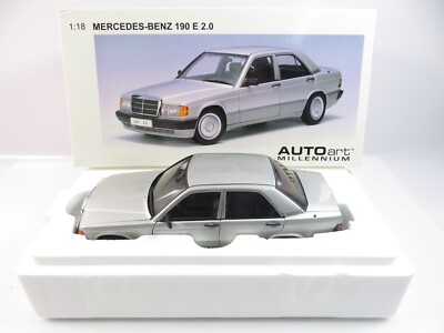 1:18 Autoart 76134 Mercedes Benz 190 E 2.0 brilliantsilver met. B118 
