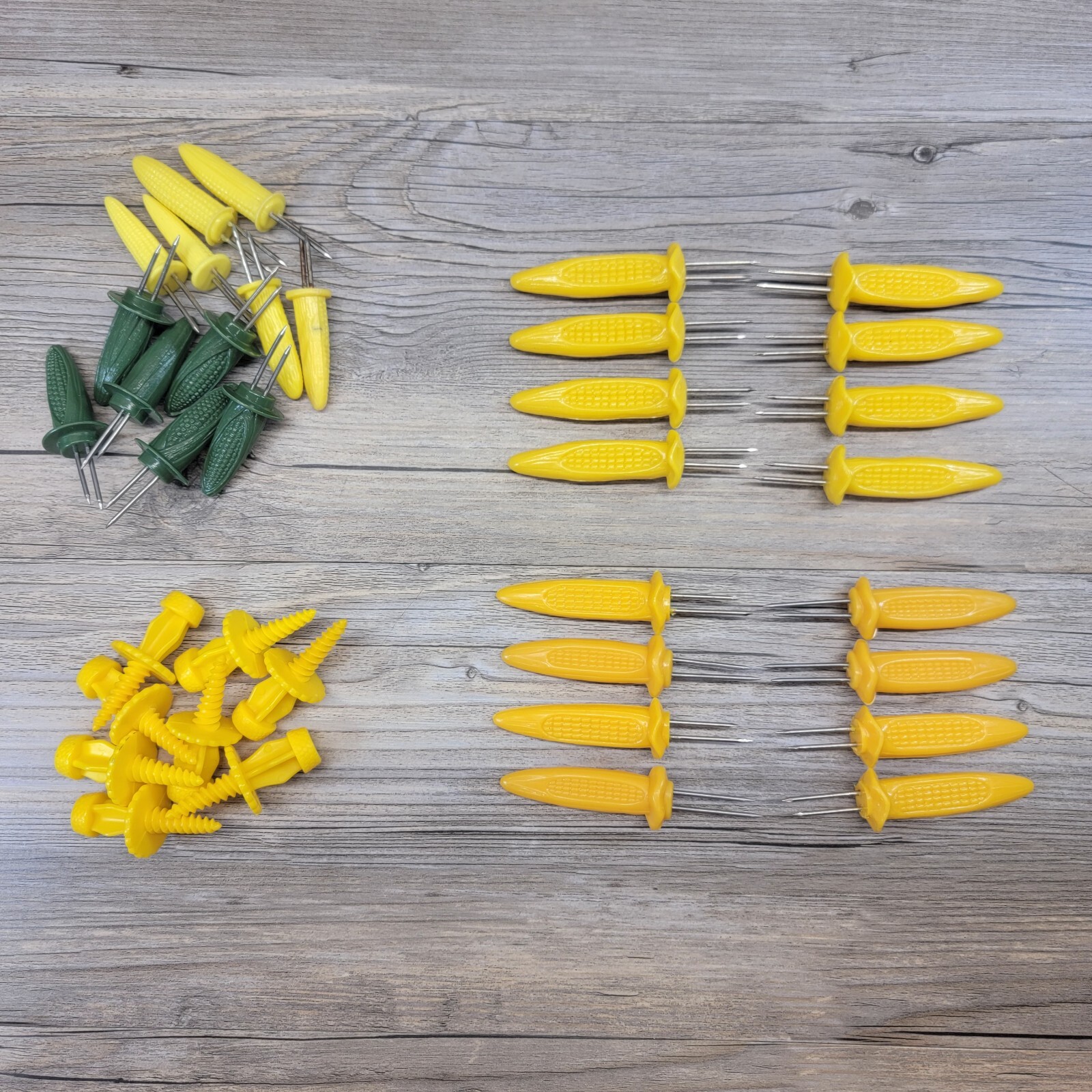 VTG Corn Cob Holders 18x Picks BBQ Corn on the Cob Skewers Plastic Metal