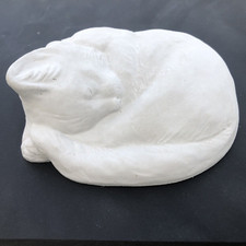 Cat Kitty Monument Statue Concrete Memorial Sleeping Grave Marker Kitten Gray