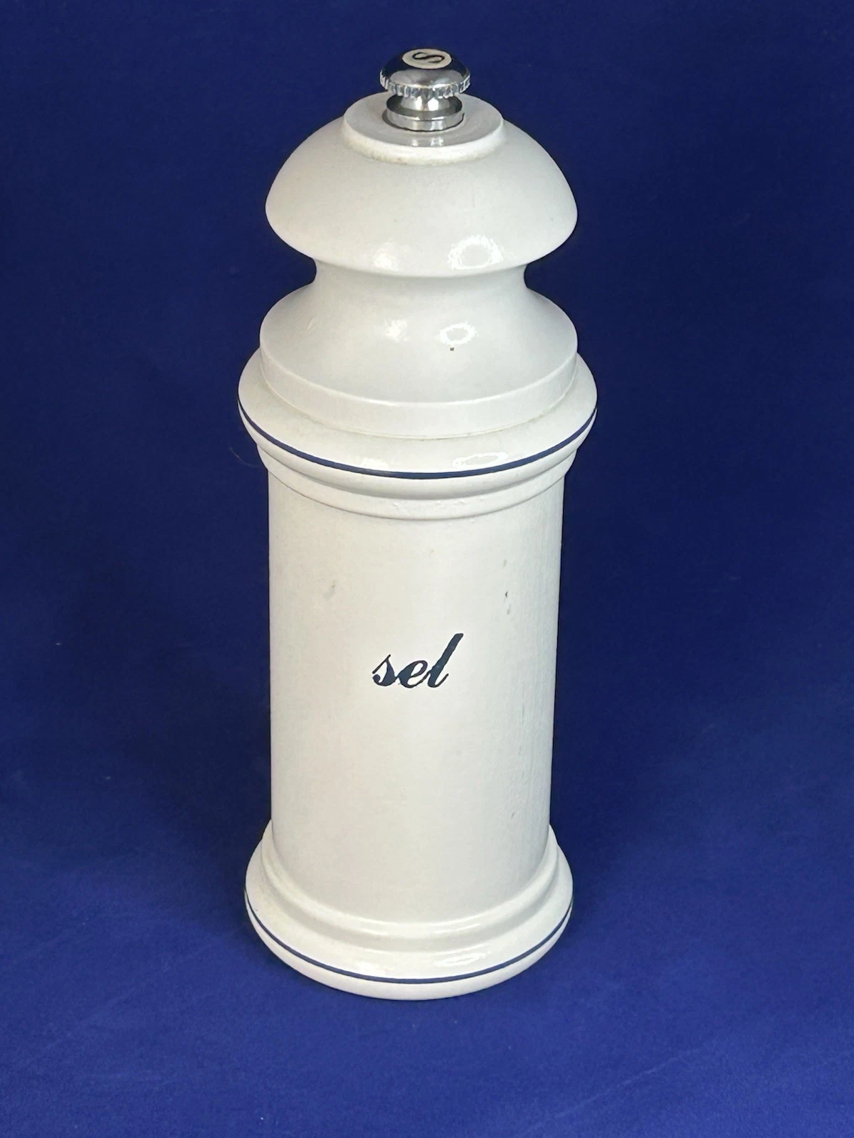 Fletchers' Mill Provencal 6" white and blue salt