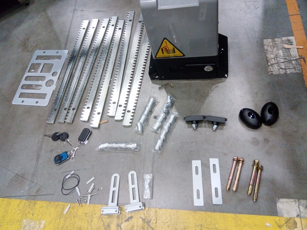 Blütezeit 5300lb Automatic Gate Opener 1.6HP w/ IR Sensor & Steel Racks-Used