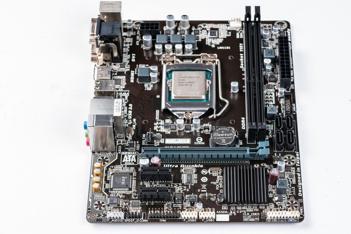Gigabyte GA-H110M-S2H-GSM LGA1151 MicroATX Motherboard DDR4 Intel
