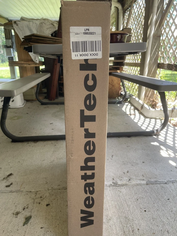 WeatherTech FloorLiner HP for 2024 Ford F-250 F-350 F-450 F-550 Foto 3 de 4