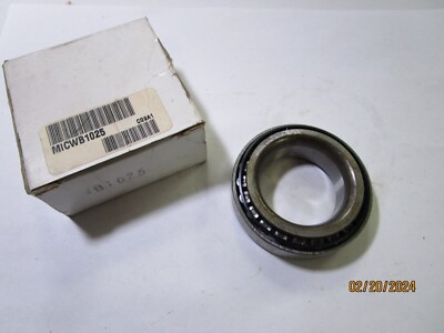 Manual Transmission Differential Bearing-Trans Differential Bearing A-18