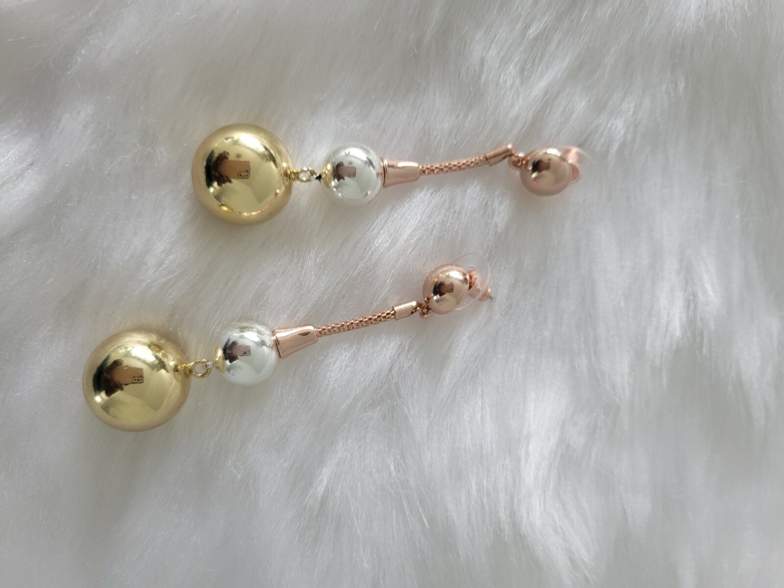 Three-Tone Viennois Dangling Earrings in Gold, Bronze, and Silver