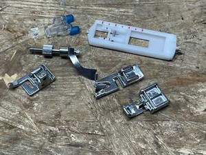 Zubehör Füsse usw. für Nähmaschine VICTORIA 753