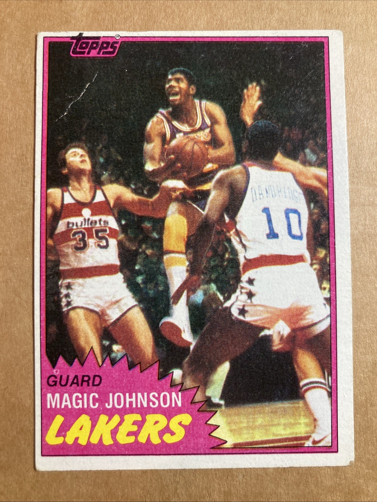1981-1982 Topps #21 MAGIC JOHNSON Los Angeles Lakers HOF card