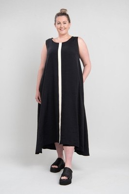 BNWT Caraclan Black Linen Mix Maxi Dress  UK 16/18