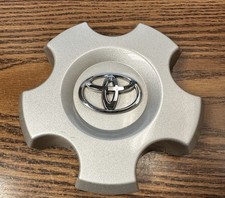 Toyota Tundra 2007-2013 Oem Center Cap 42603-0c070 Toyota Tundra 2007-2013 Oem Center Cap 42603-0c070