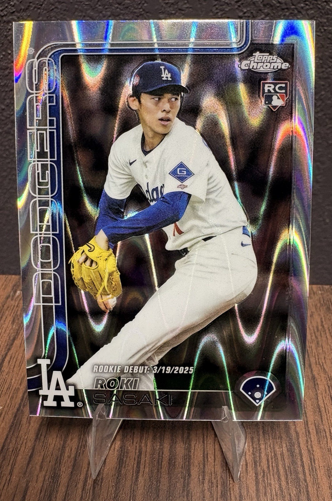 2025 Topps Chrome Update Roki Sasaki Rookie Debut RayWave #USC73 LA Dodgers (RC)