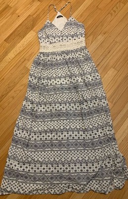 Papaya Women's Size M Blue and White Paisley Print Crochet Waist Maxi Dress