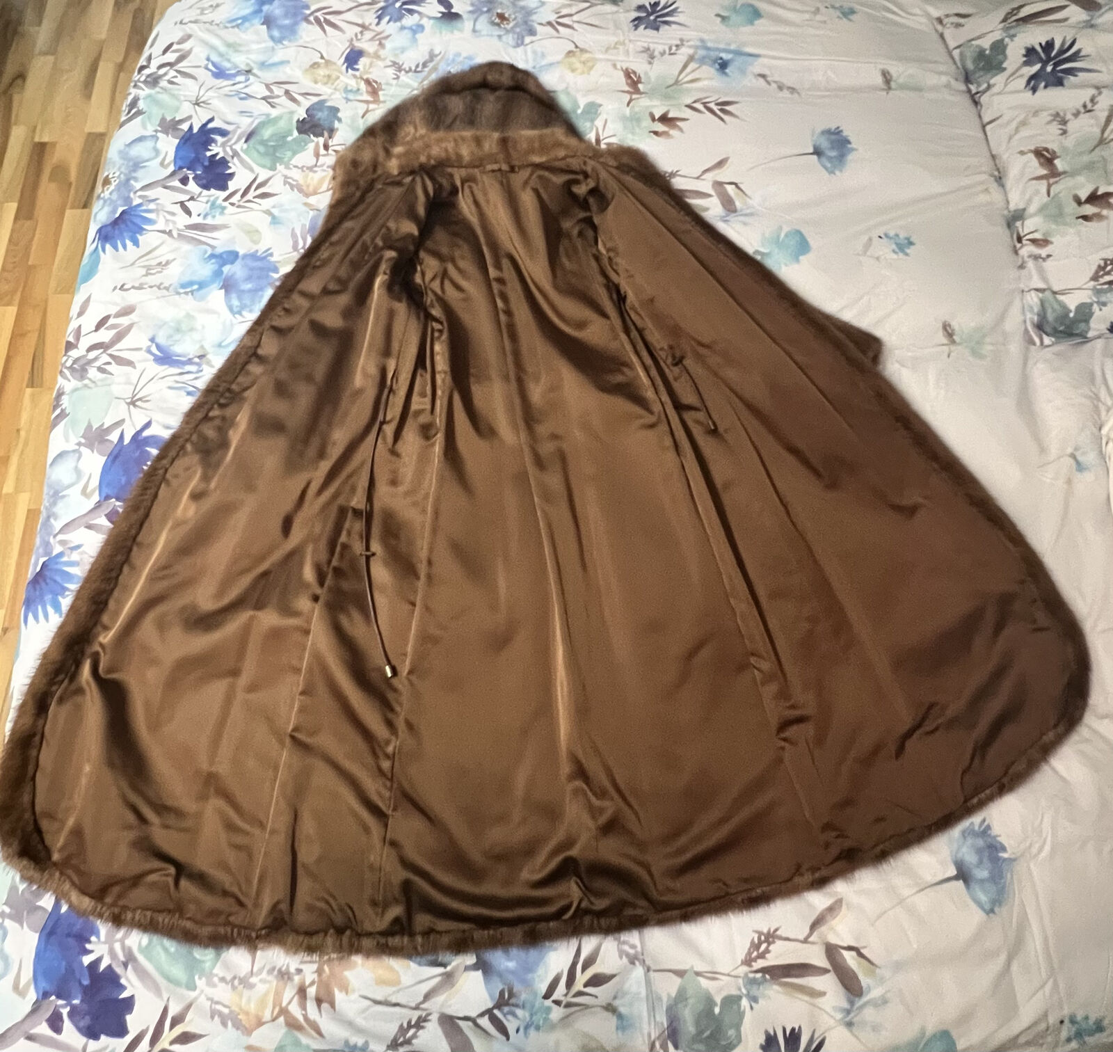 Foto 1 di 10