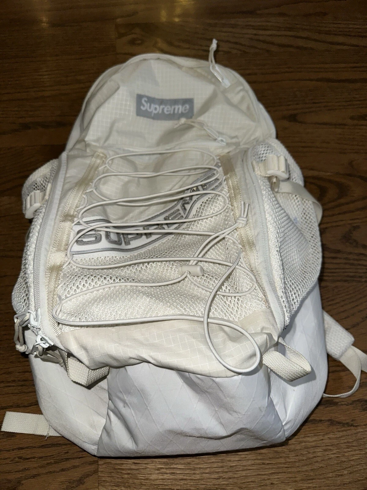 Sac à dos Supreme blanc FW23