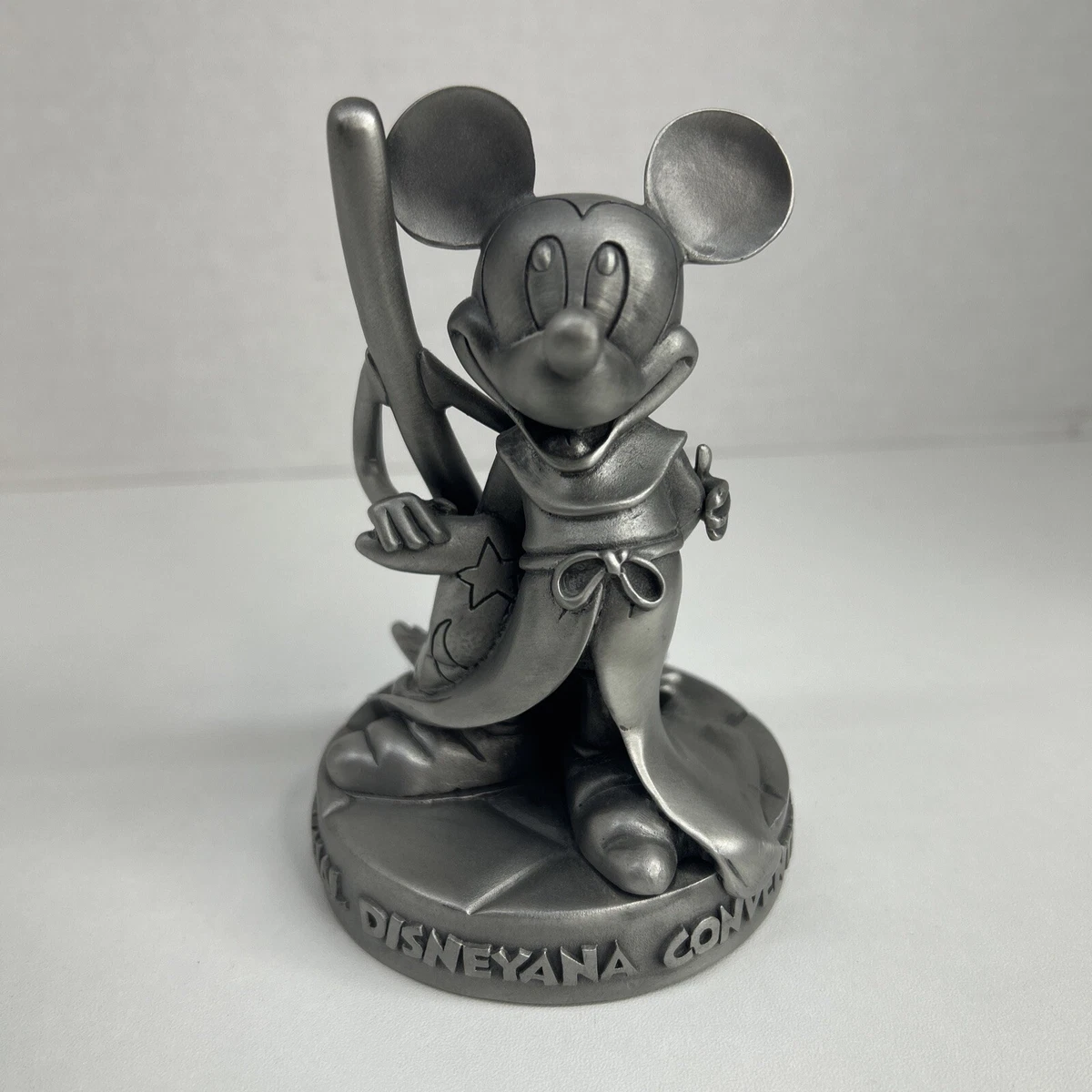 Mickey Mouse Statue In Disney Limited Edition Collectibles (1968