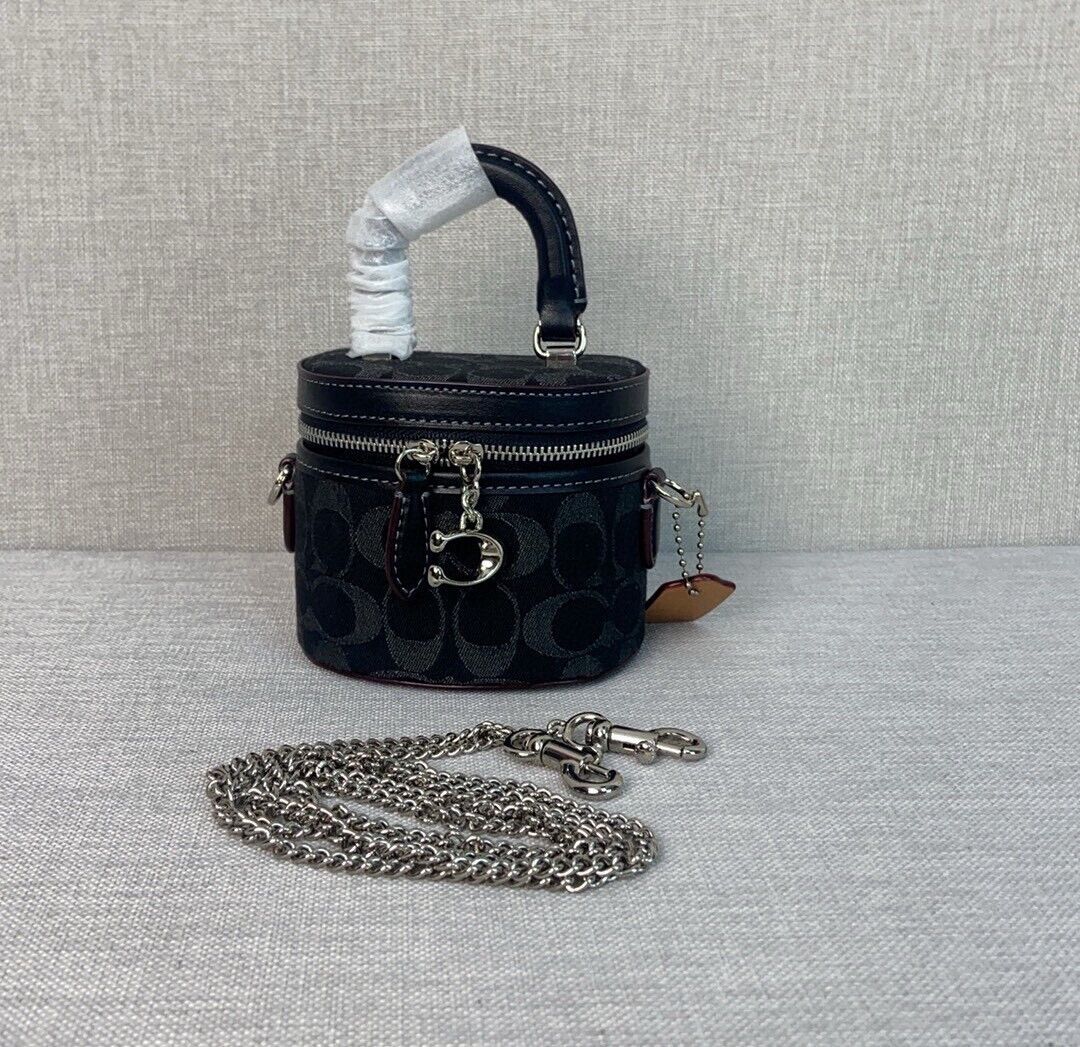 COACH Trail Crossbody 12 Signature Denim Black CT097 Outlet COACH Trail Crossbody 12 Signature Denim Black CT097 Outlet