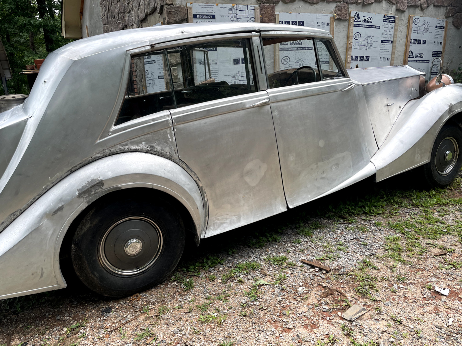 PARTING OUT ENTIRE ROLLS ROYCE LIMOUSINE, AIR FILTER. HUGE EPW BENTLEY INVENTORY