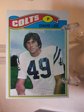 1977 Topps Football Card    #482 David Lee    (93290)