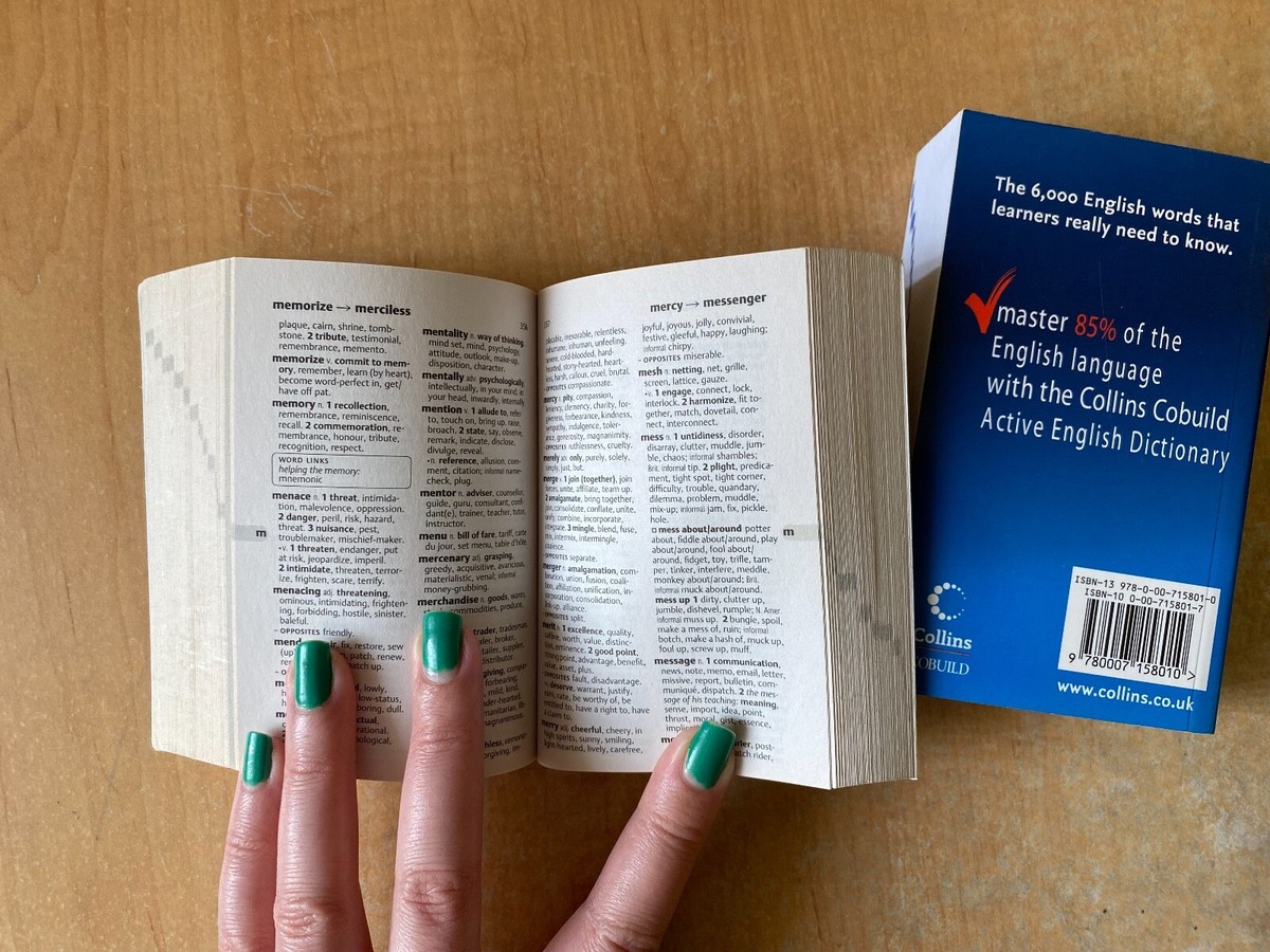 santo maturo Opposizione tight thesaurus maggior parte Repubblica Londra