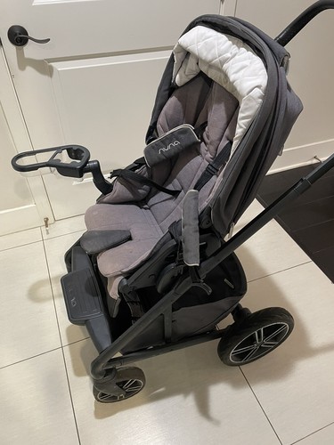 Used Nuna mixx stroller with bassinet 