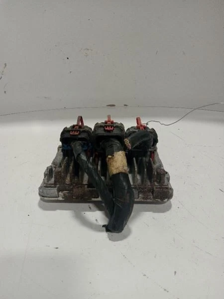 Электронный модуль управления двигателем ECM 4,6 л подходит для 04–05 BONNEVILLE 1039890 - Изображение 2 из 4