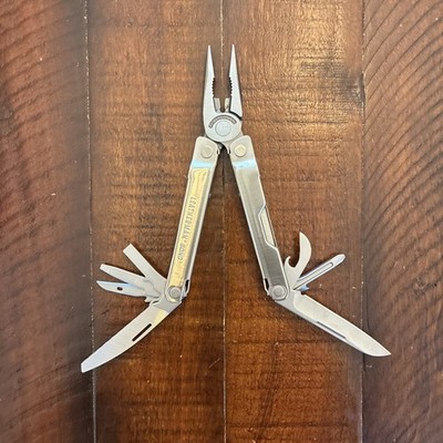 LEATHERMAN Bond Multitool  - 11/23 - Excellent