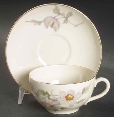 Thun THU4  Cup & Saucer 713312