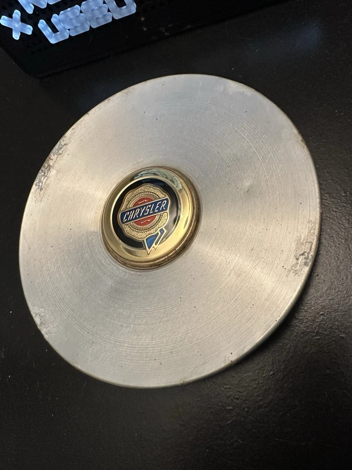 01-03 Chrysler Town & Country 16” Tapacubos central de rueda mecanizada 04743123AA Foto 4 de 4