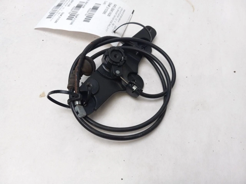 КРОНШТЕЙН ДЛЯ БОКОВОЙ СТЕНКИ ВОДИТЕЛЯ подходит для BMW 325 XI 2006 OEM 9 117 261 23 - Изображение 2 из 4