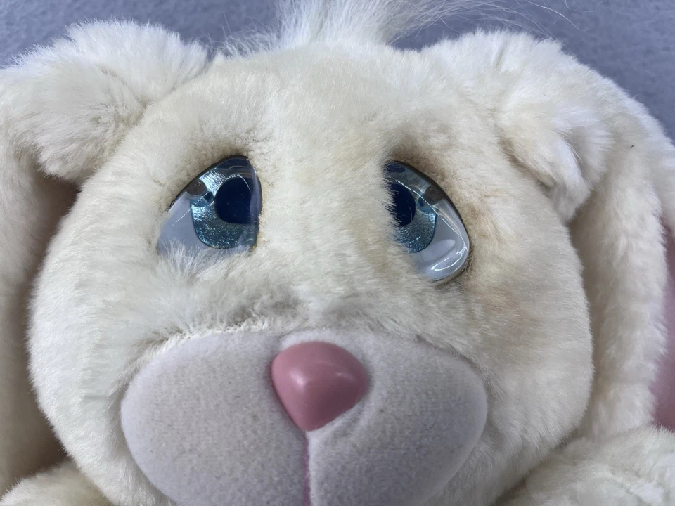 Peluche de colección 1989 Galoob Lost 'N Founds Cry Honey Bunny Rabbit 11""! Ojos tristes  Foto 3 de 4