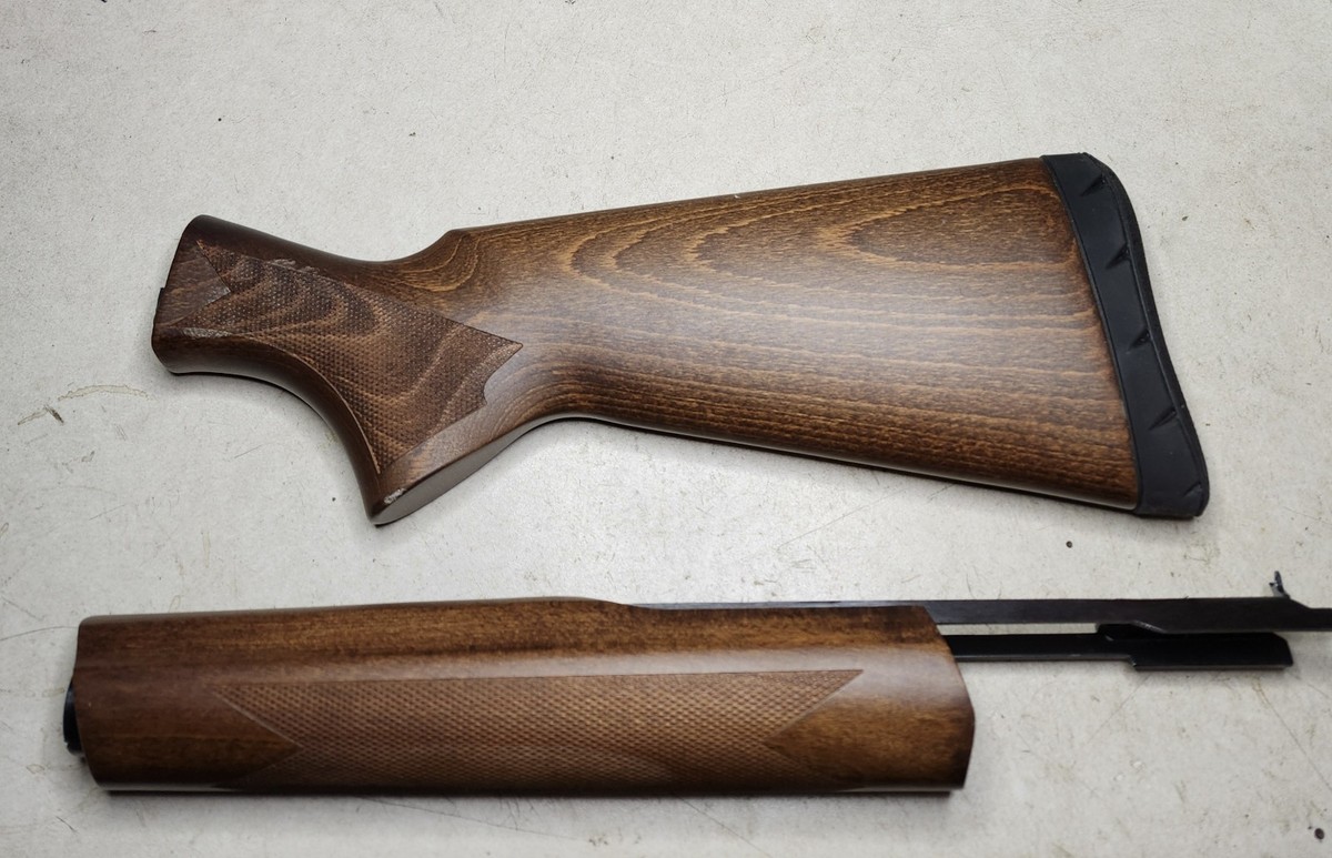 Winchester SXP Field 20ga Wood Stock & Forend Checkered Super X
