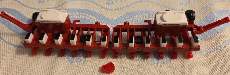 Ertl Case IH 900 Cyclo Air Planter 1/64 CIH-656-E Parts
