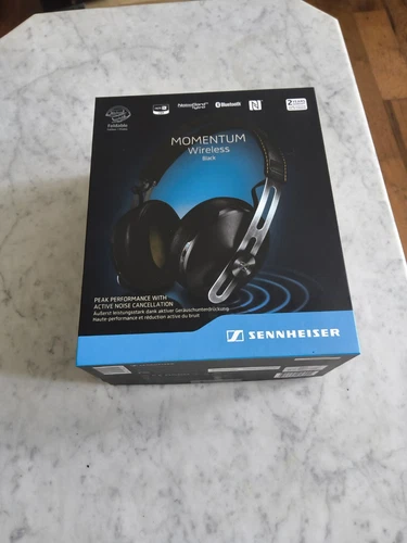 Sennheiser Momentum 2 Wireless Over-Ear Headphones – Black w/ Case & Great Cond.