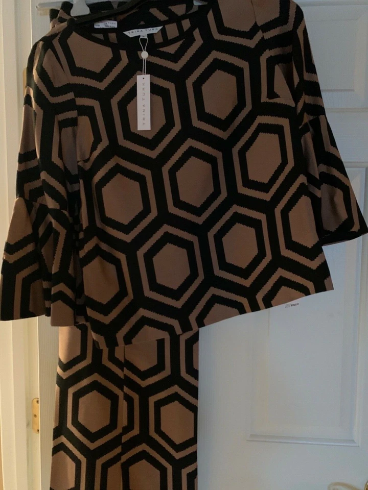 Pantalones Trina Turk (talla 12) y top (talla L) nuevos con etiquetas en hermosa tela negra y tostada