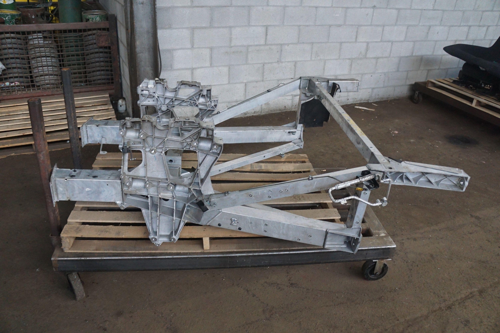 Rear Chassis Subframe Engine Suspension Cradle OEM McLaren MP4-12C 2012-14
