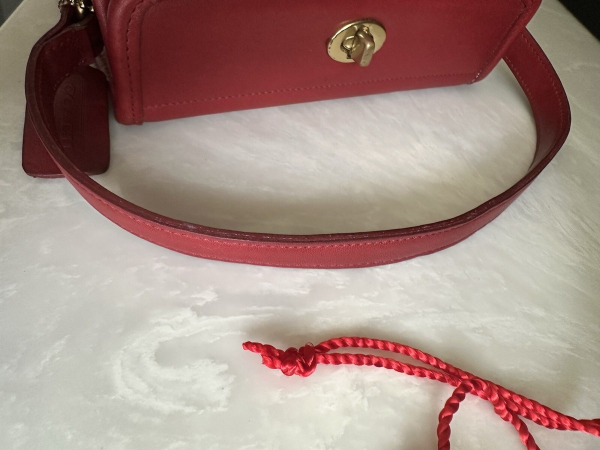 COACH VINTAGE RED GEOMETRIC TOP TURNLOCK BAG 9043 | eBay COACH VINTAGE RED GEOMETRIC TOP TURNLOCK BAG 9043 | eBay