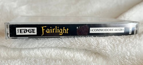 Commodore 64 / 128 CBM C64 Fairlight game, works, NEW Case FREE Badge, keyring - Picture 3 of 23