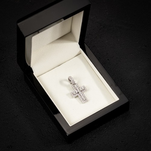 VVS Moissanite White Gold 925 Sterling Silver Pointer Cross Pendant - 第 6/6 張圖片