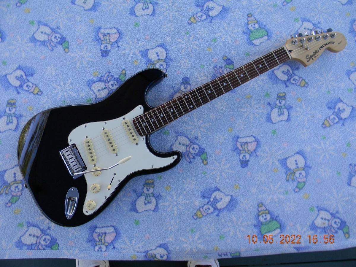 Squier Standard Series Strat , Alnico's, Custom Wiring, Capacitor Upgrade, Nice Squier Standard Series Strat , Alnico's, Custom Wiring, Capacitor Upgrade, Nice