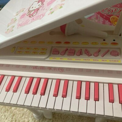 Hello Kitty Singing Grand Piano USED white pink floral pattern