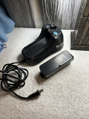 iRobot Roomba 02004 14.4V Battery Rapid Charger  Plus Battery.