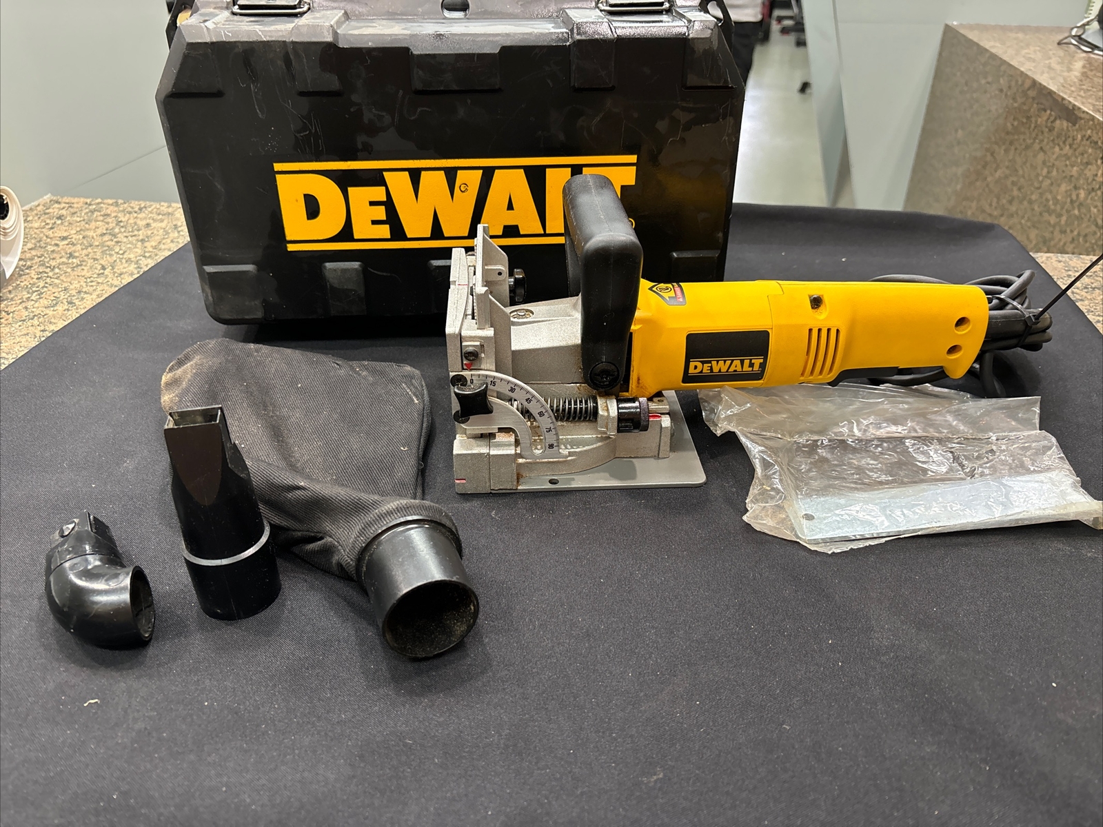 DEWALT DW682K 120V Plate Joiner Kit With Black Case 28873068200 eBay