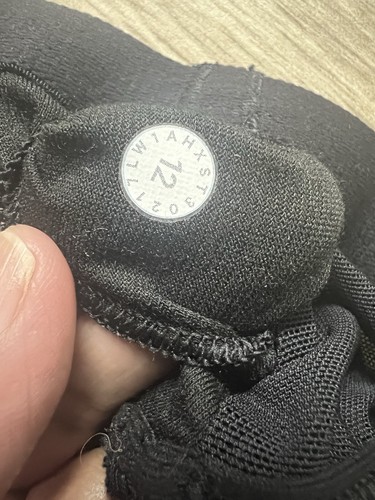 Lululemon Tank Top Adult Size 12 Black - Picture 4 of 4