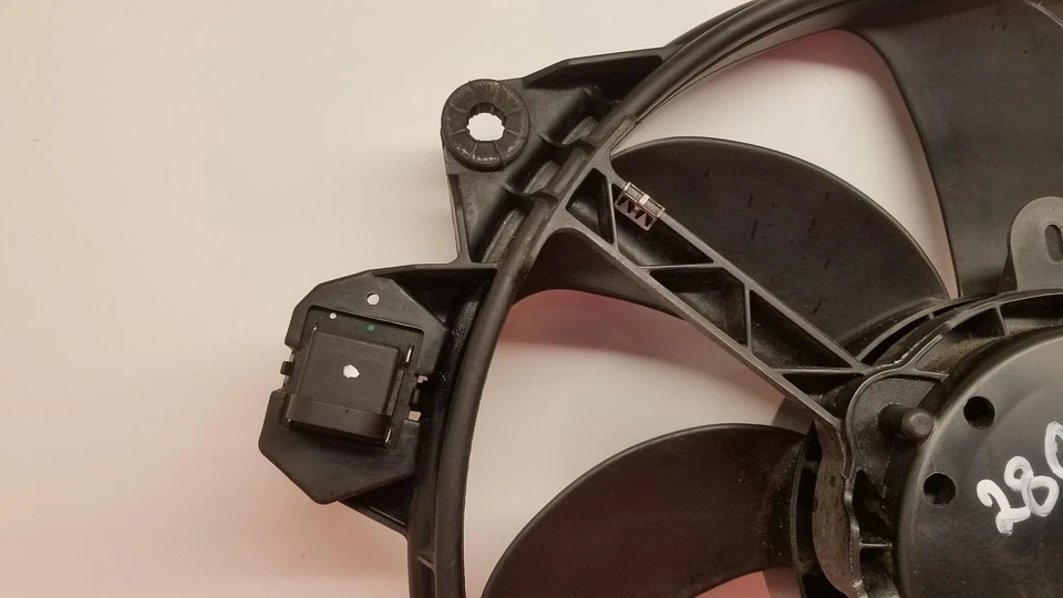 2010 RENAULT MEGANE 1.6L PETROL RADIATOR COOLING FAN - Image 2 of 4