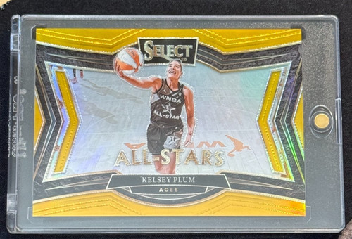 2025 Panini Select WNBA #10 Kelsey Plum All-Stars True Gold Prizm 08/10