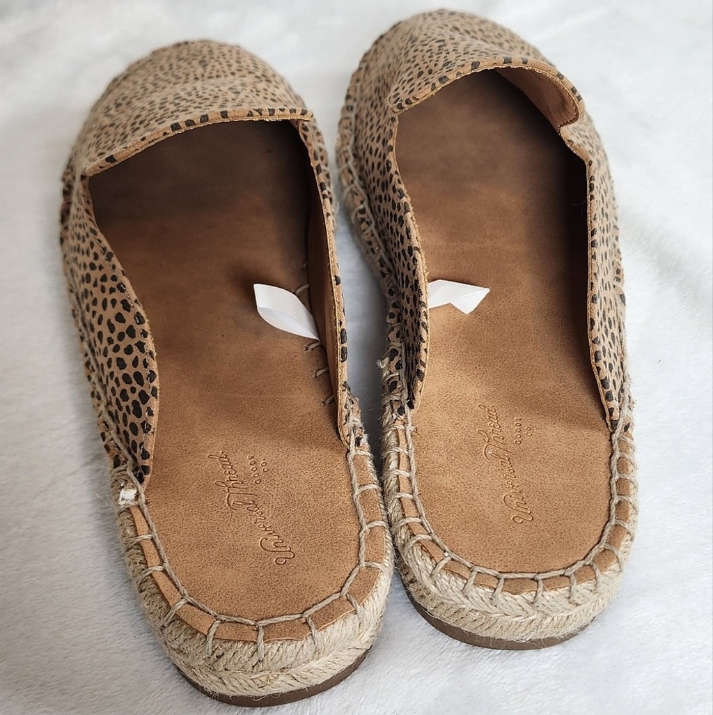 Universal Thread Clara Leopard Slipon Espadrille … - image 3