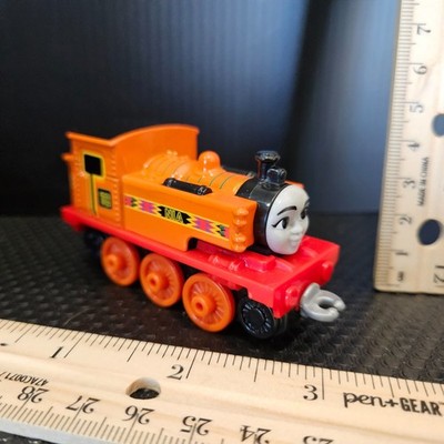 Fisher Price Thomas & Friends Adventures TRAIN Diecast Metal NIA Engine 2018
