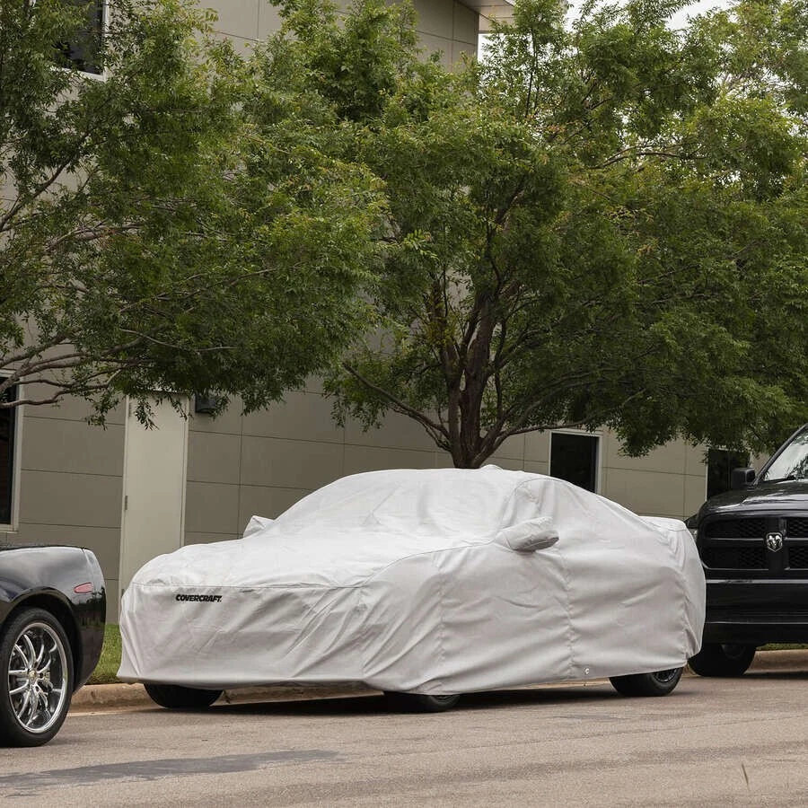 Cubierta de auto Covercraft CB31AC personalizada de 5 capas con respaldo blando para todo clima Foto 4 de 4