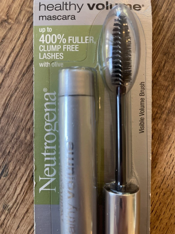Neutrogena Healthy Volume Lash-Plumping Mascara - 03 Black/Brown, 0.21 oz. - Image 3 of 4